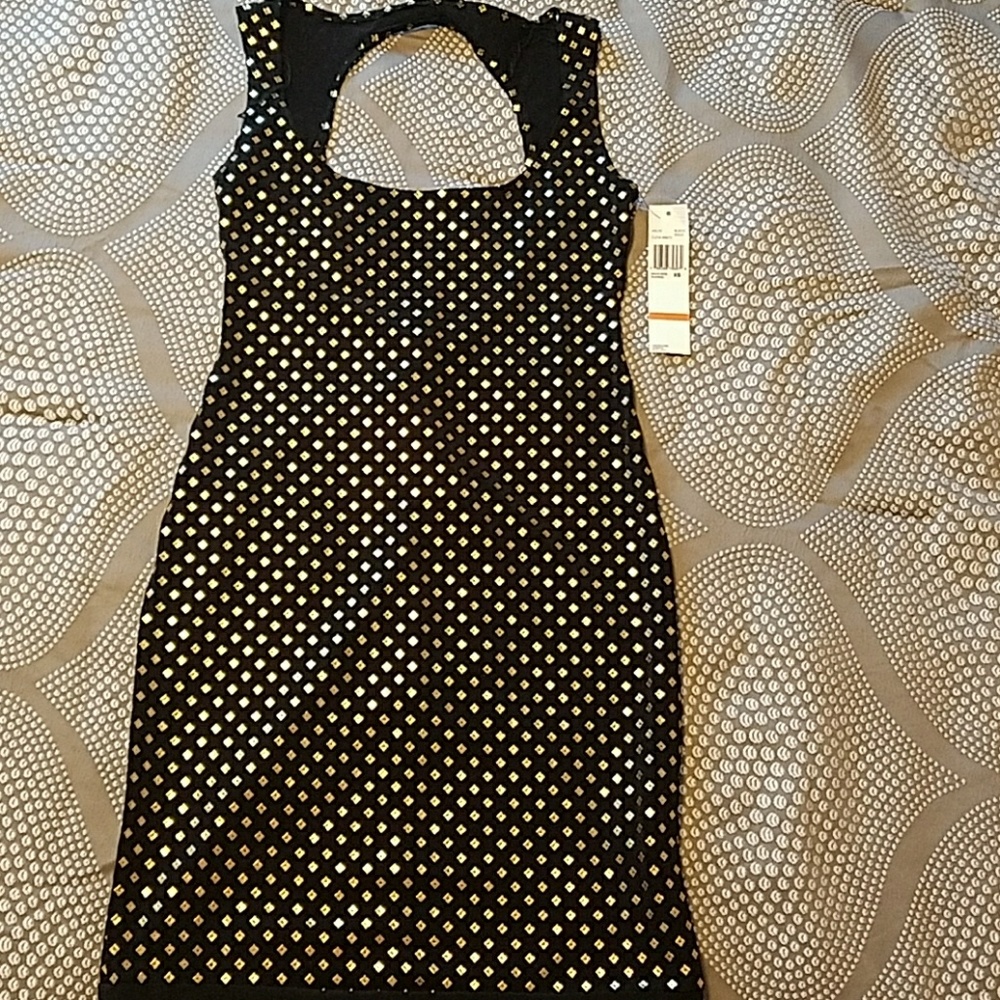 Dress - Picture 2 of 3